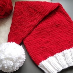 czapka mikołaja, świąteczne dekoracje druty