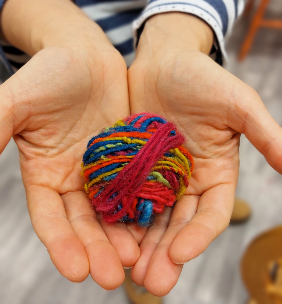 Owce i naturalna wełna – tradycyjne rzemiosło włókiennicze